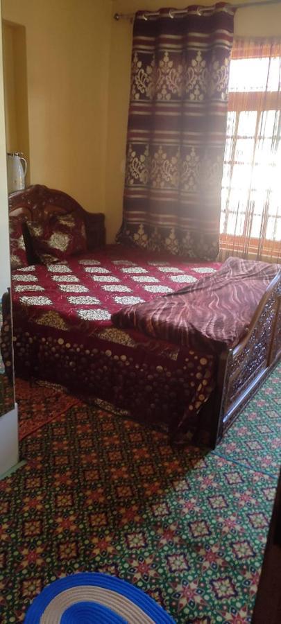 My Guest House Srinagar  Ngoại thất bức ảnh